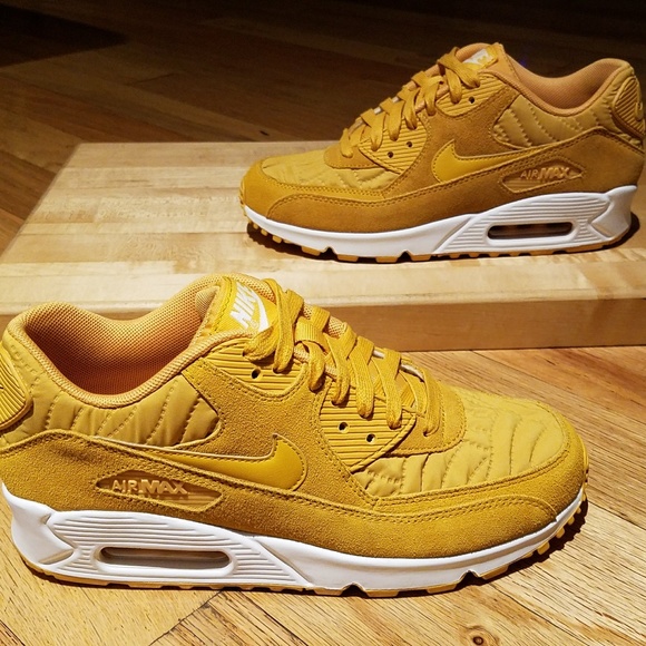 nike air max 90 premium gold